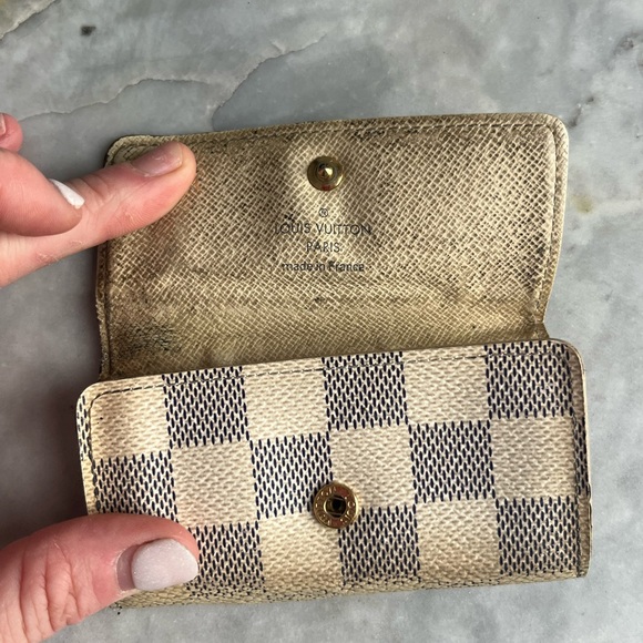 Louis Vuitton Damier Azur Four Key Holder CT3142 - Picture 13 of 16